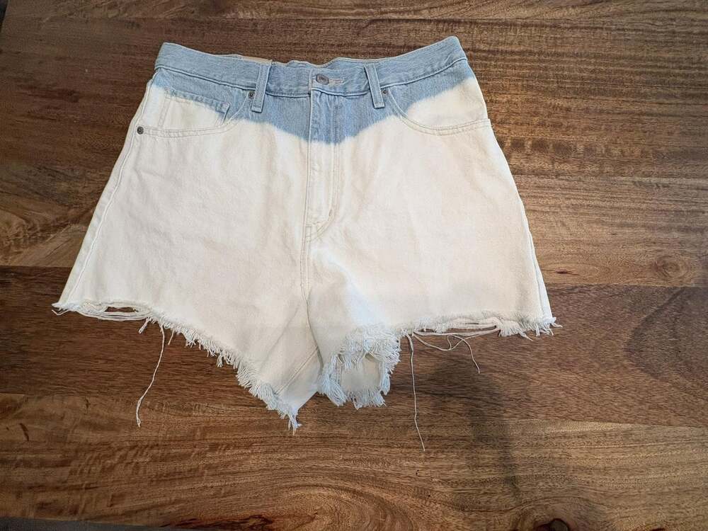 Levi's High Waisted Mom Shorts Womens 31 White Blue Colorblock Denim Frayed Hem